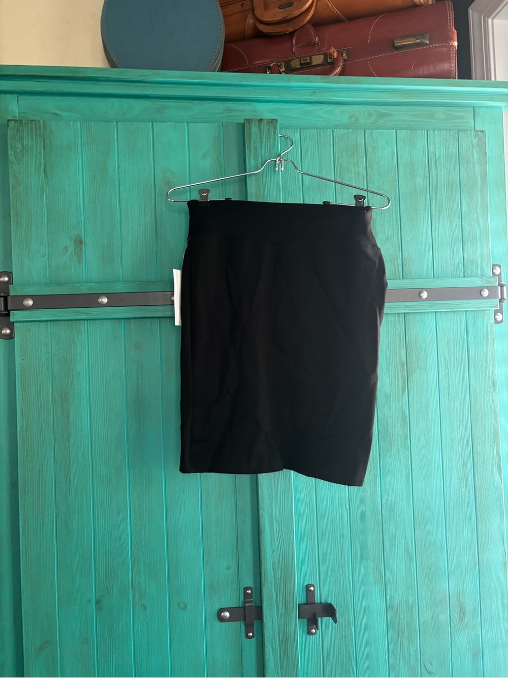 Black Women’s Pencil Skirt - Classic Professional Style